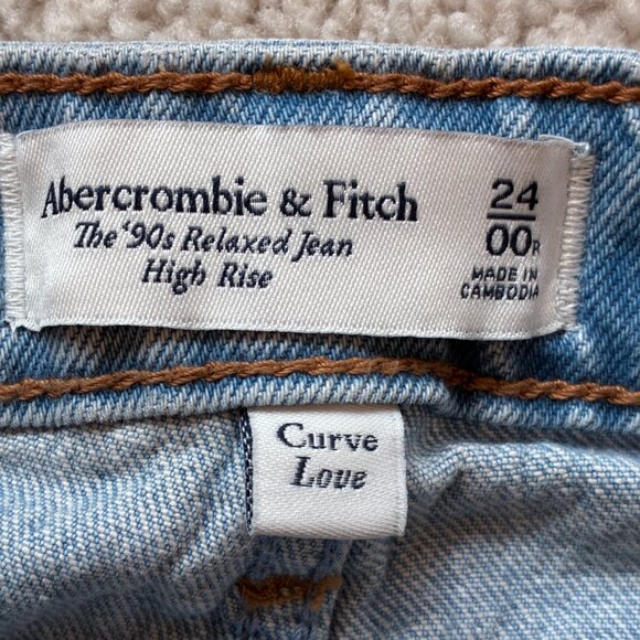 Abercrombie & Fitch Curve Love Stone Wash Jeans - Picture 3 of 8
